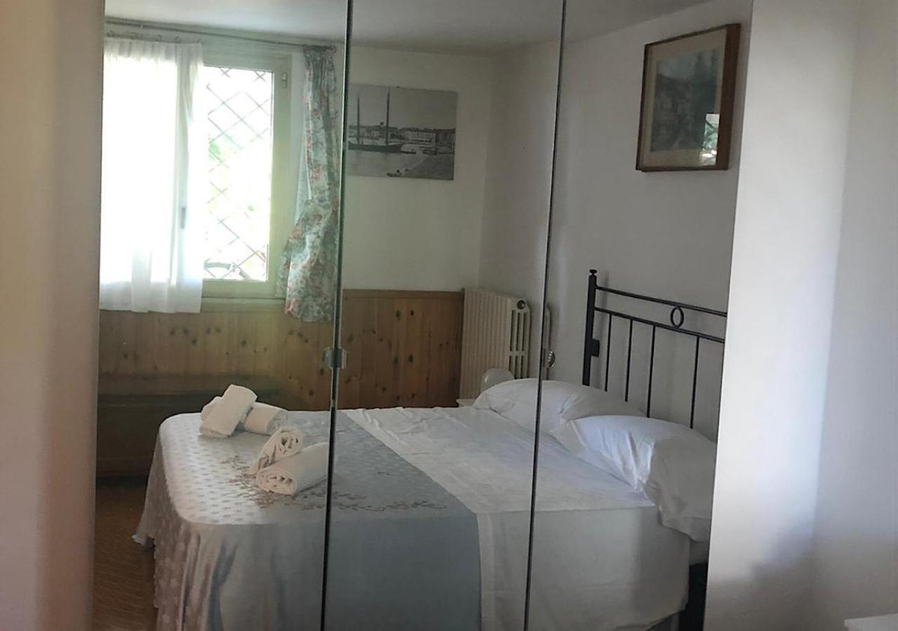 Villa Elena Appartamento In Villa Montinelle Eksteriør billede