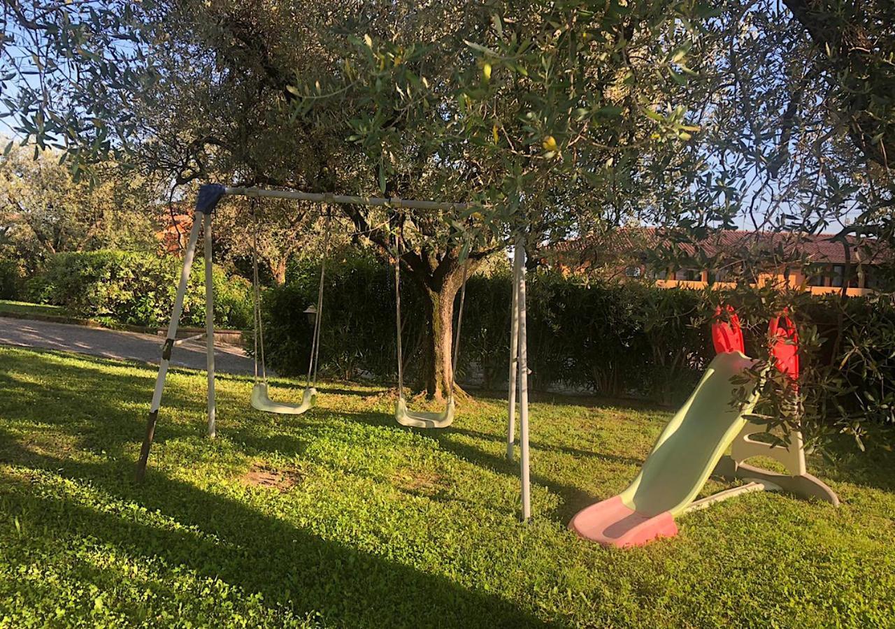 Villa Elena Appartamento In Villa Montinelle Eksteriør billede