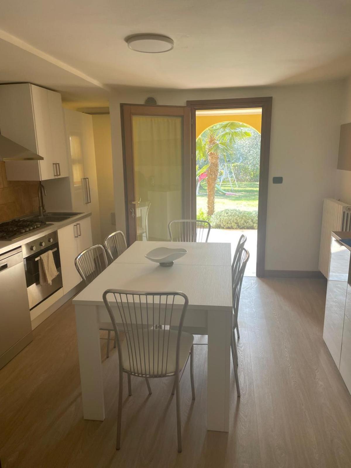 Villa Elena Appartamento In Villa Montinelle Eksteriør billede