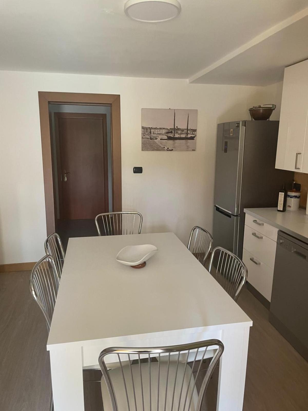 Villa Elena Appartamento In Villa Montinelle Eksteriør billede