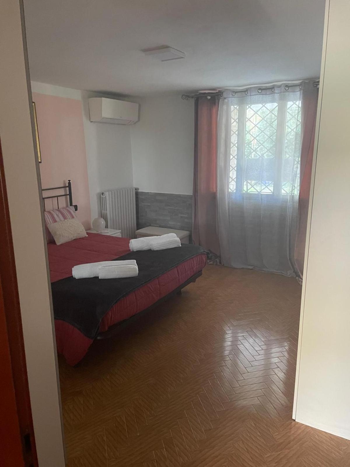 Villa Elena Appartamento In Villa Montinelle Eksteriør billede